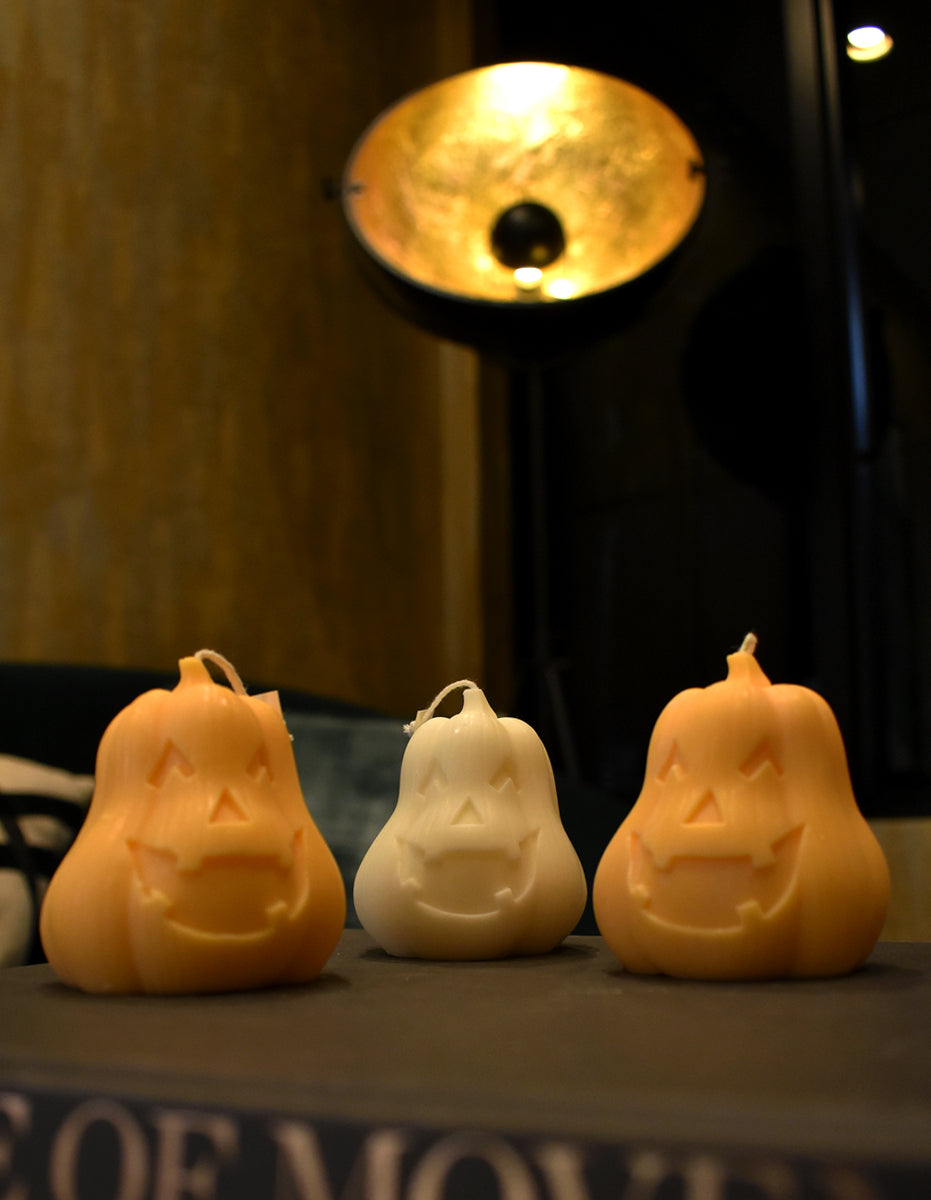 Grinning Gourd Candle